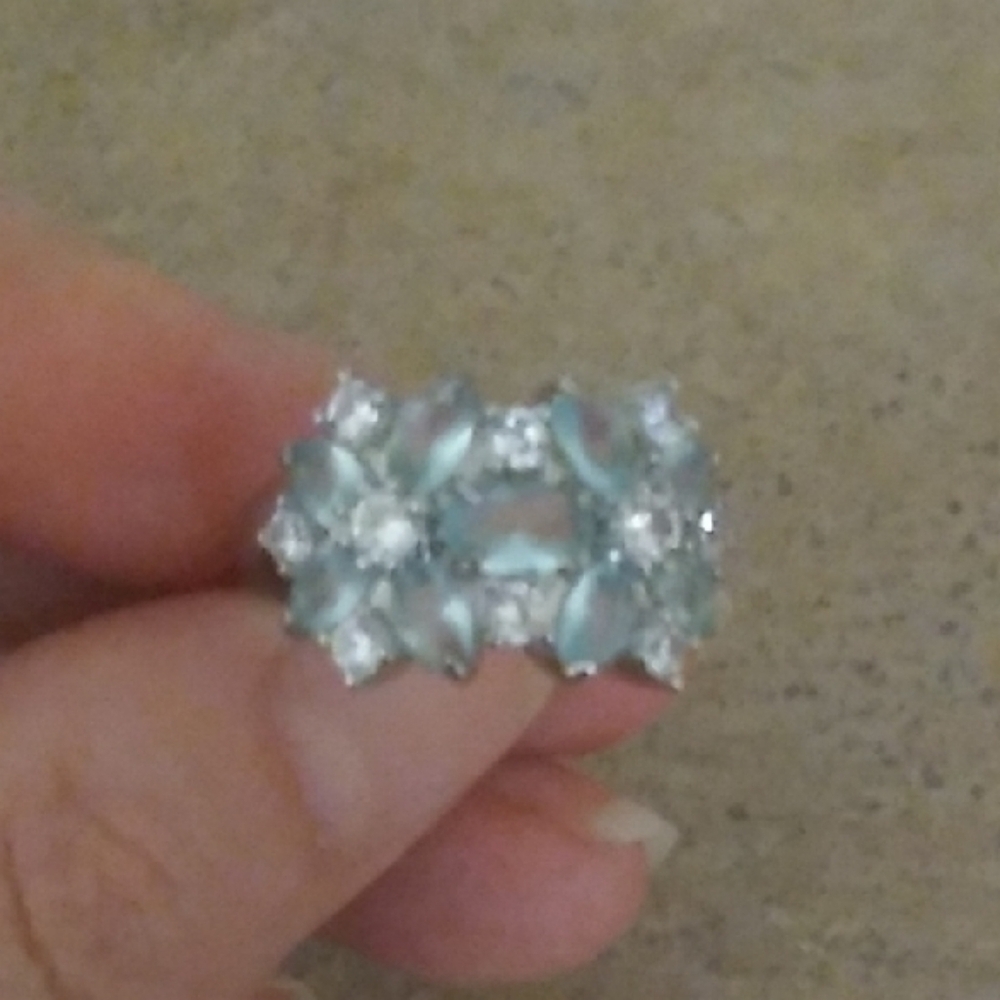 Elegant Silver Cz & Aquamarine Floral Design Ring